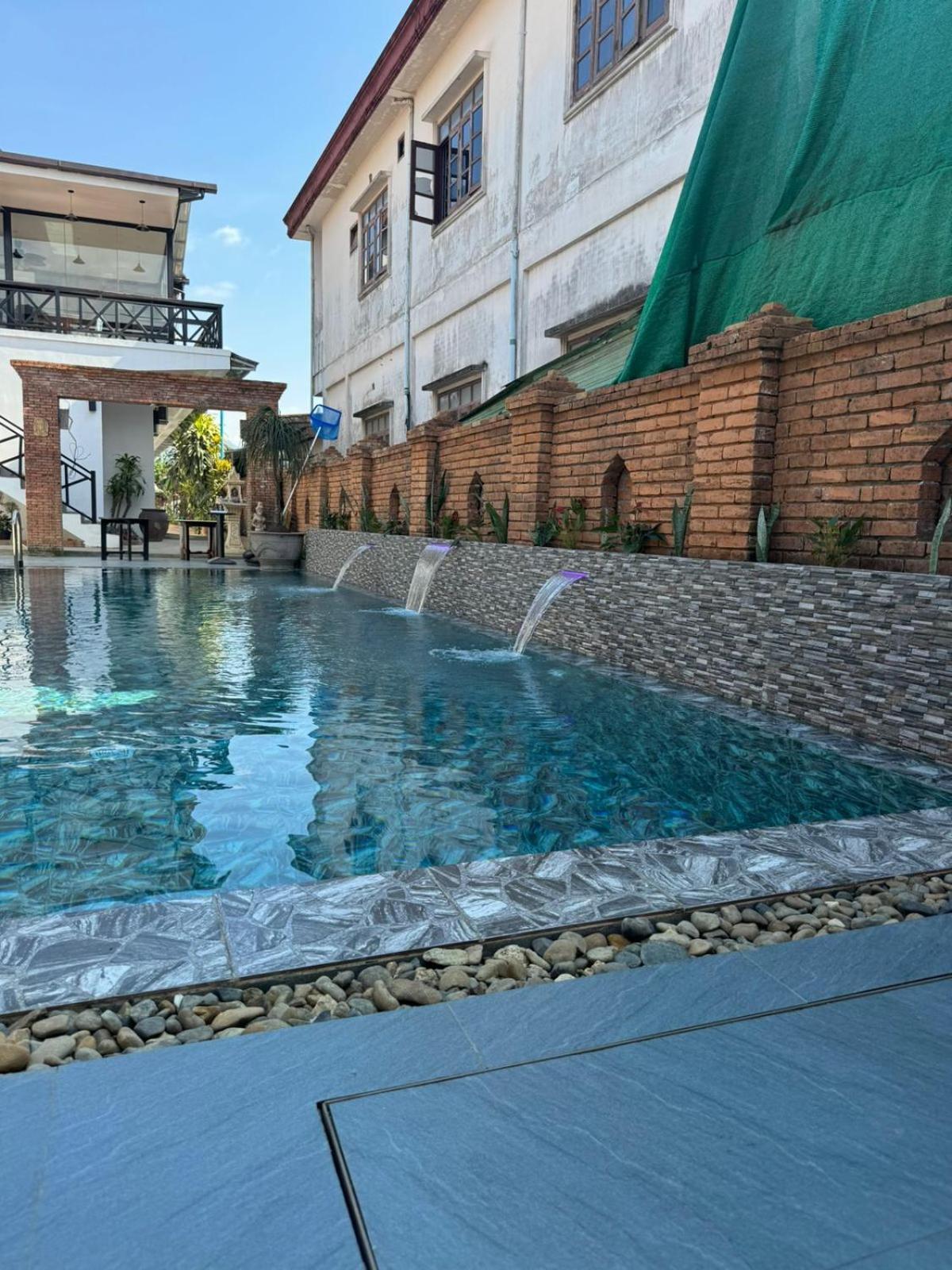 Win Hotel Vang Vieng Exterior photo