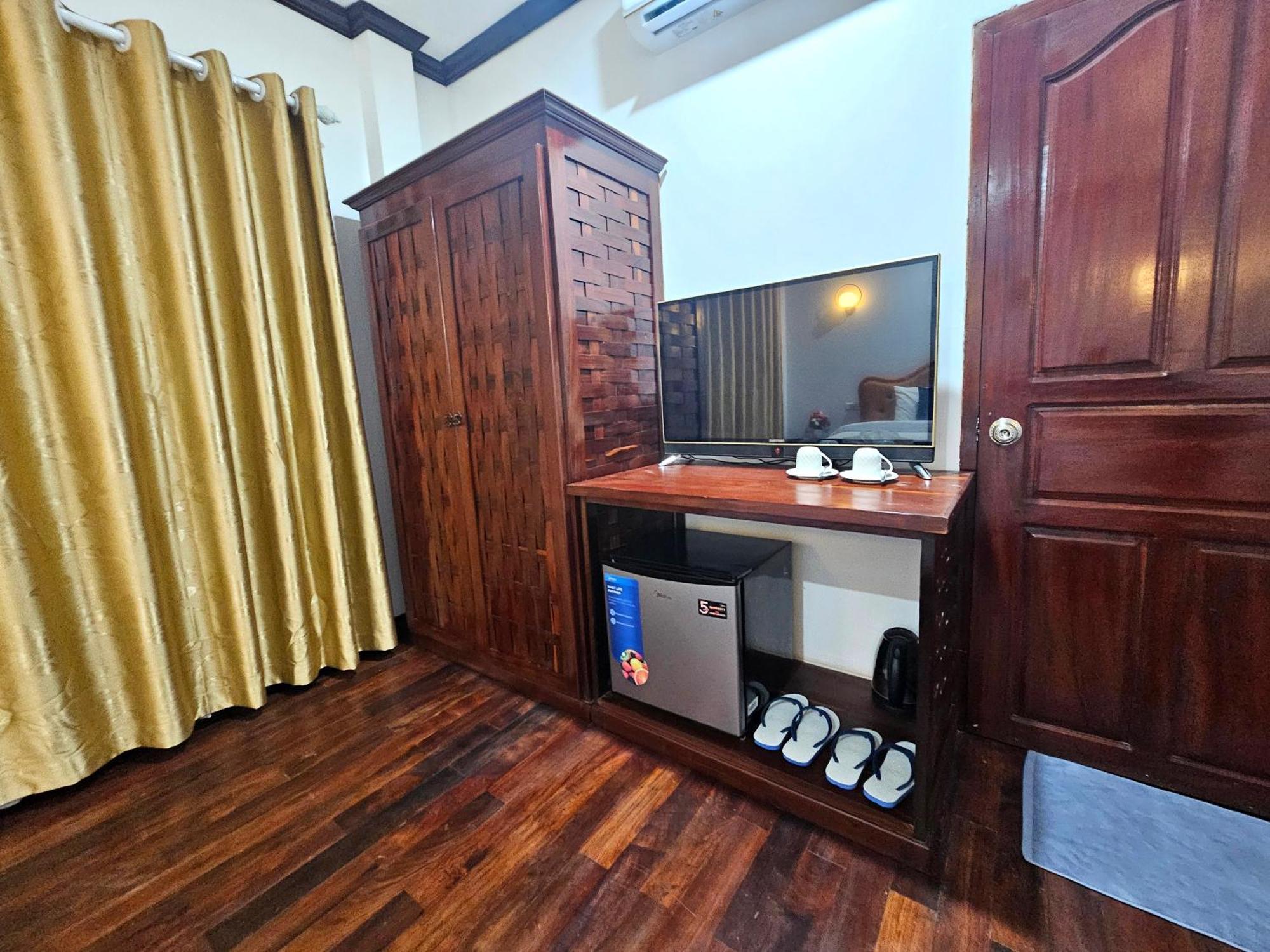 Win Hotel Vang Vieng Exterior photo
