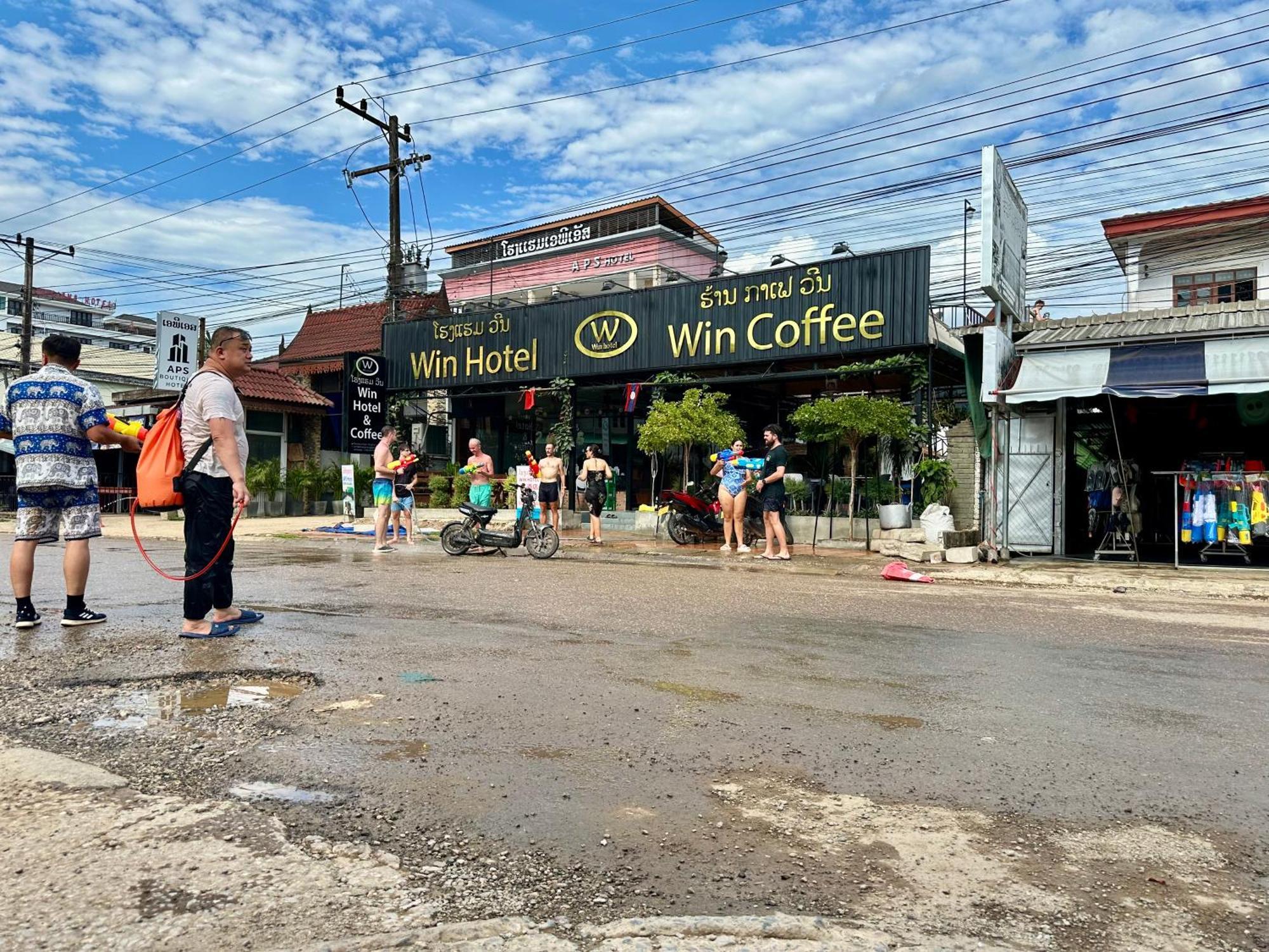 Win Hotel Vang Vieng Exterior photo